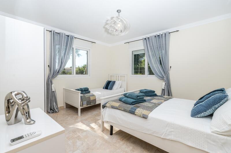 6 Cuarto Villa en venta