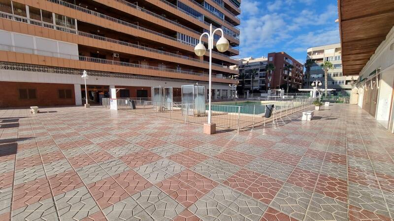 3 спальная комната квартира продается