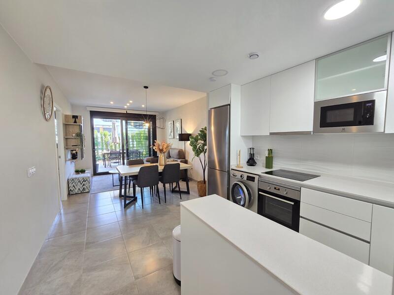 2 slaapkamer Appartement Te koop 2 slaapkamer Appartement Te koop