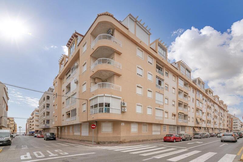 Apartment for sale in Torrevieja, Alicante