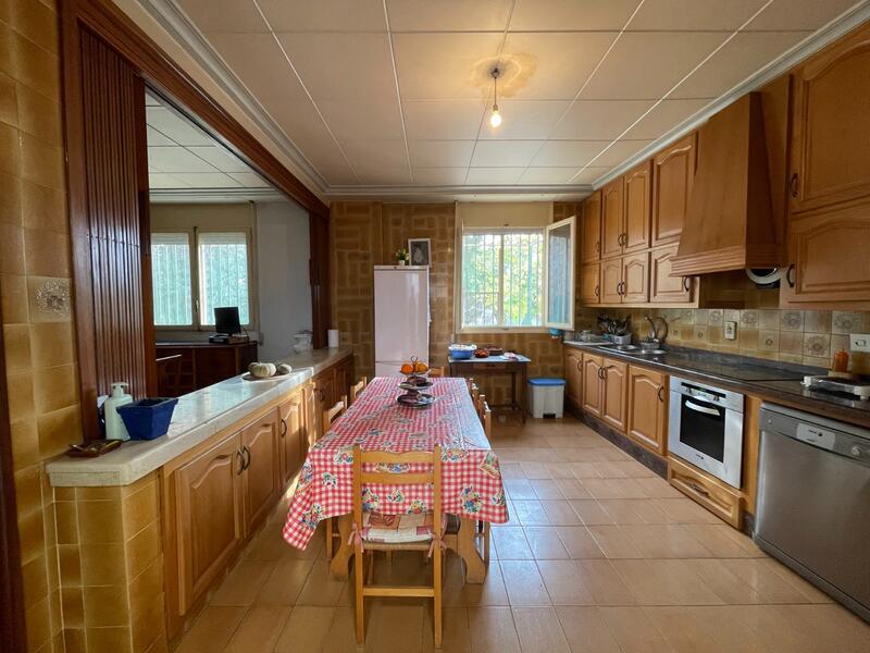 4 bedroom Villa for sale