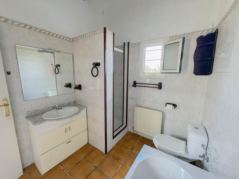 4 Cuarto Villa en venta