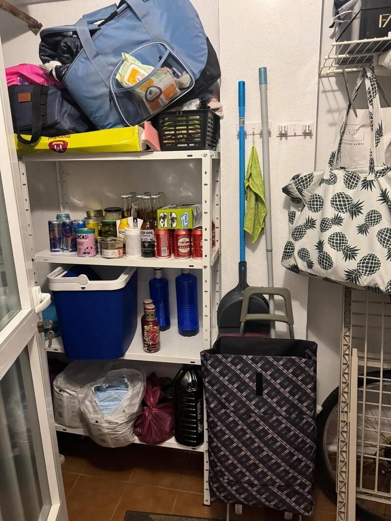 3 slaapkamer Tweezijdig Te koop 3 slaapkamer Tweezijdig Te koop