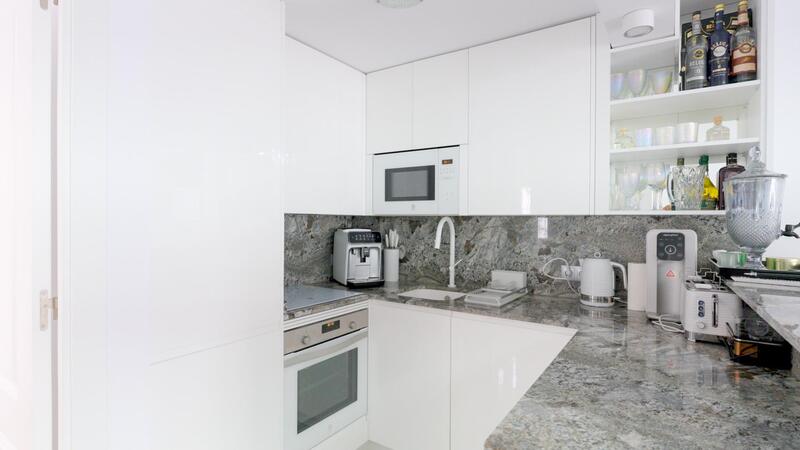 4 bedroom Townhouse for sale