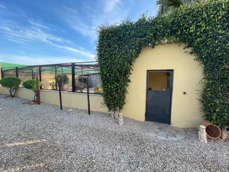 1 bedroom Country House for sale 1 bedroom Country House for sale