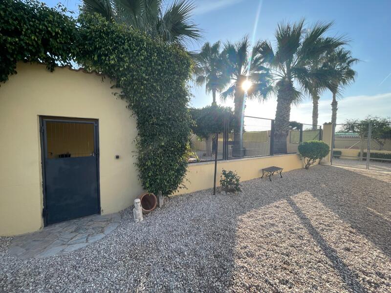 1 bedroom Country House for sale 1 bedroom Country House for sale