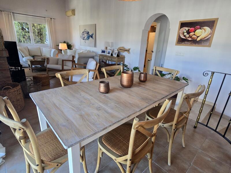 3 bedroom Villa for sale 3 bedroom Villa for sale