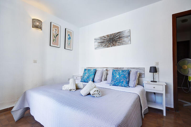 2 bedroom Townhouse for sale