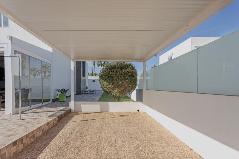 3 slaapkamer Villa Te koop