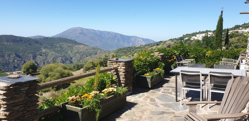 Villa for sale in Portugos, Granada Villa for sale in Portugos, Granada