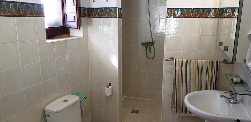 4 спальная комната вилла продается