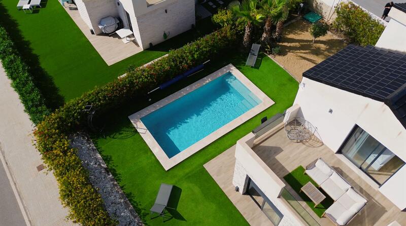 3 bedroom Townhouse for sale