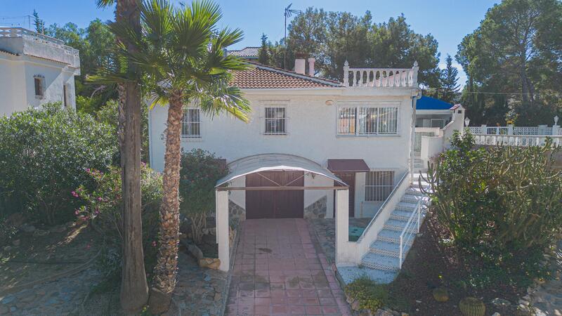 3 slaapkamer Villa Te koop 3 slaapkamer Villa Te koop