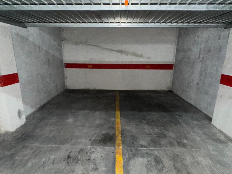 Kommersiella fastigheter till salu