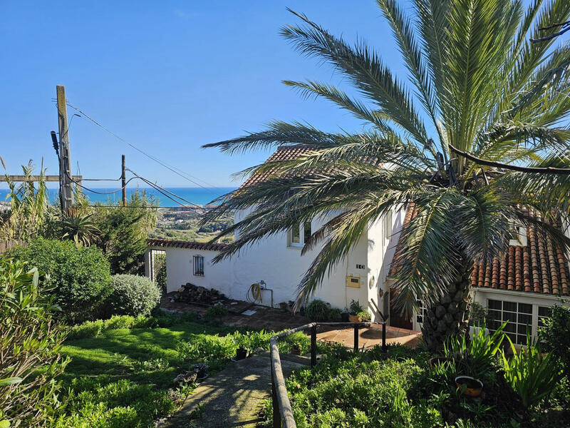 Radhus till salu i Manilva, Málaga