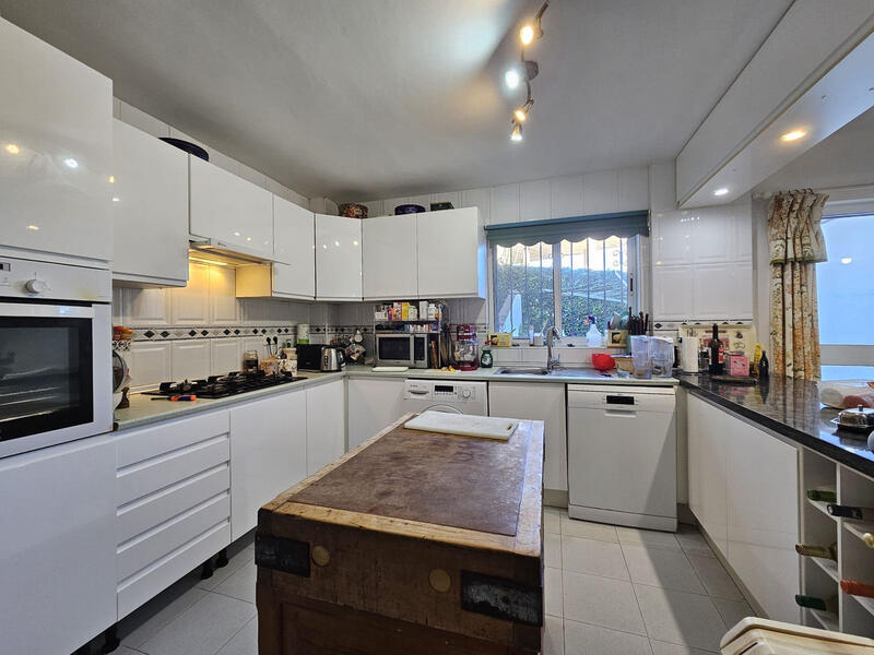 3 sovrum Radhus till salu