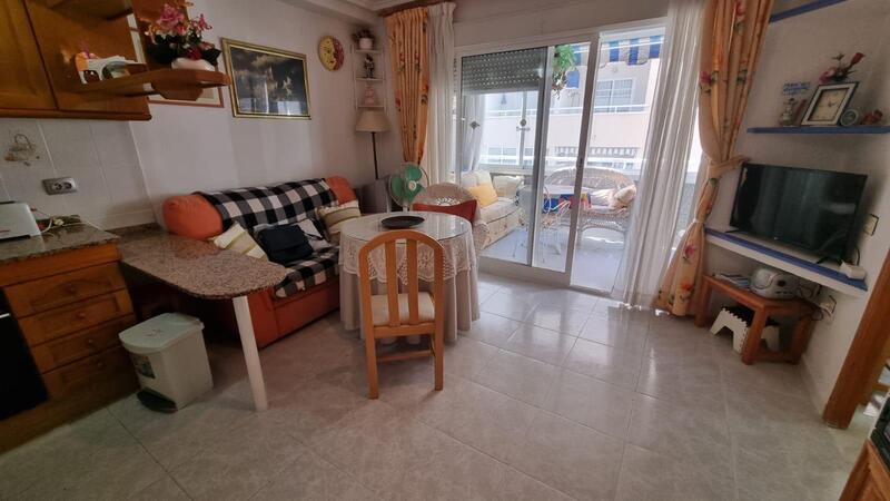 2 slaapkamer Appartement Te koop