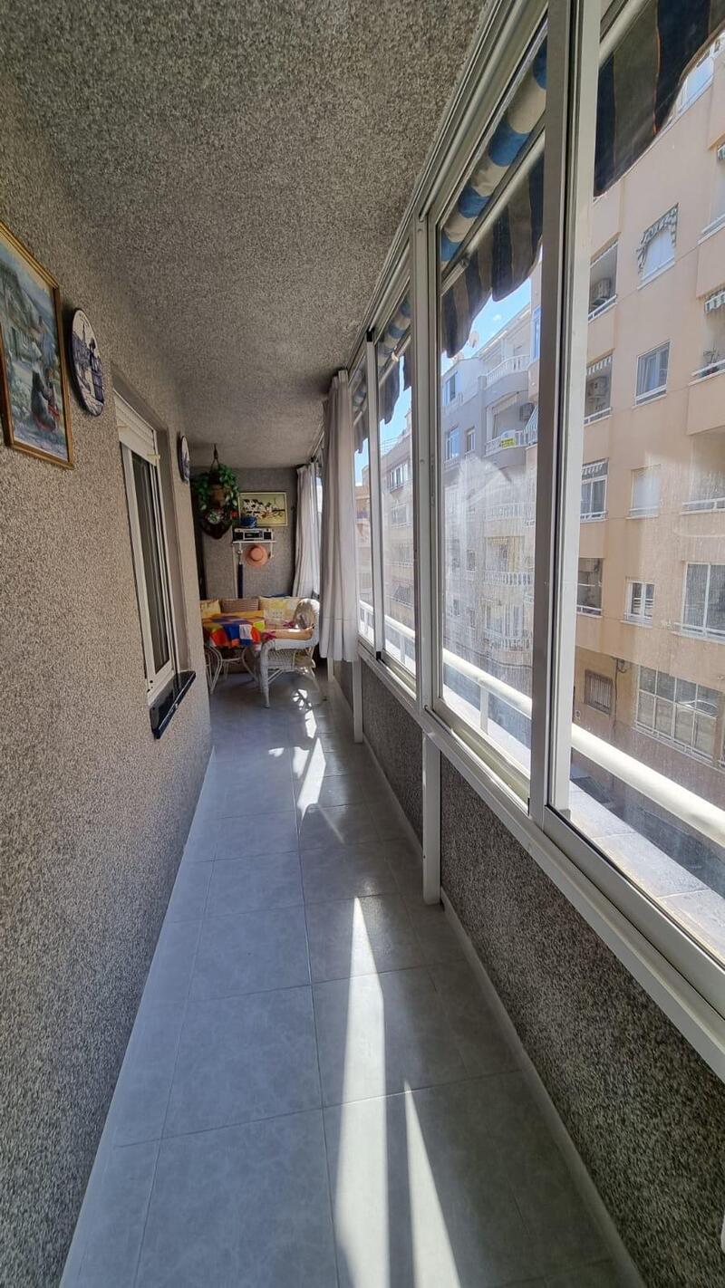 2 slaapkamer Appartement Te koop