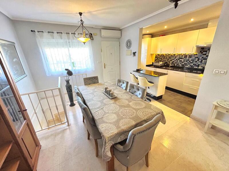 4 sovrum Radhus till salu 4 sovrum Radhus till salu