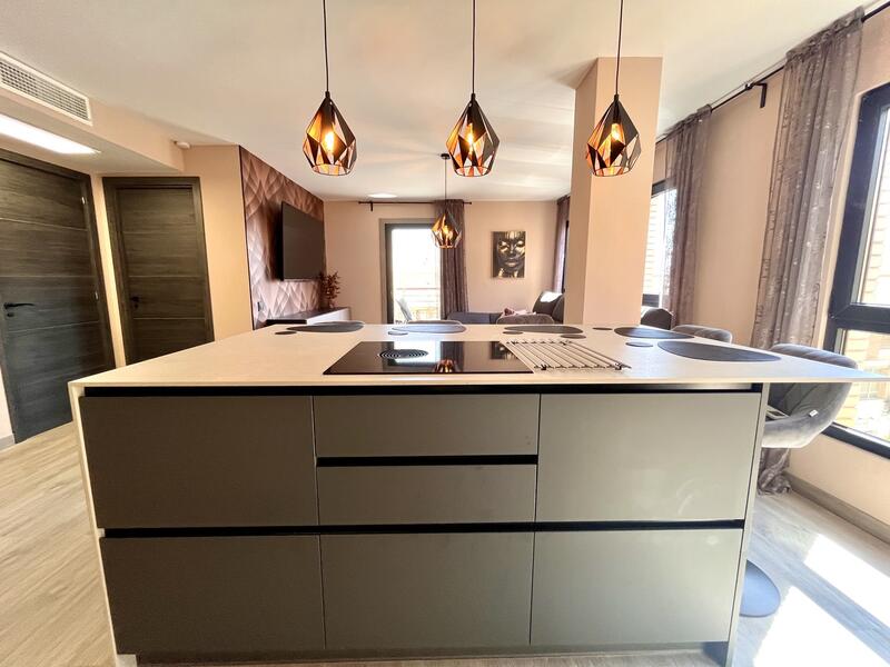 4 slaapkamer Appartement Te koop