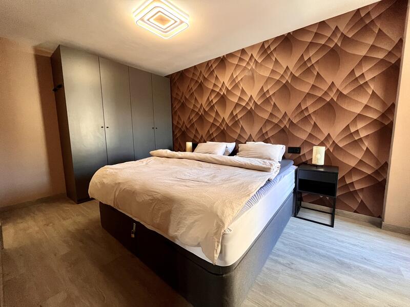 4 slaapkamer Appartement Te koop