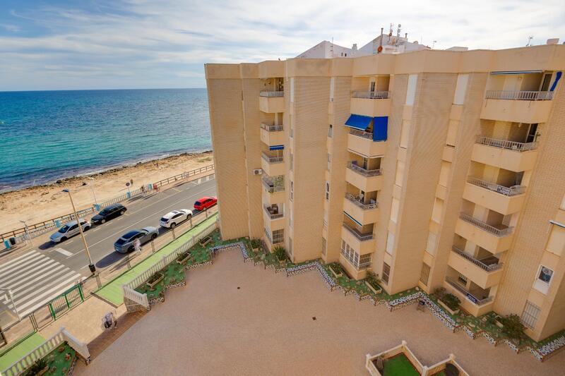 Apartamento en venta en Torrevieja, Alicante