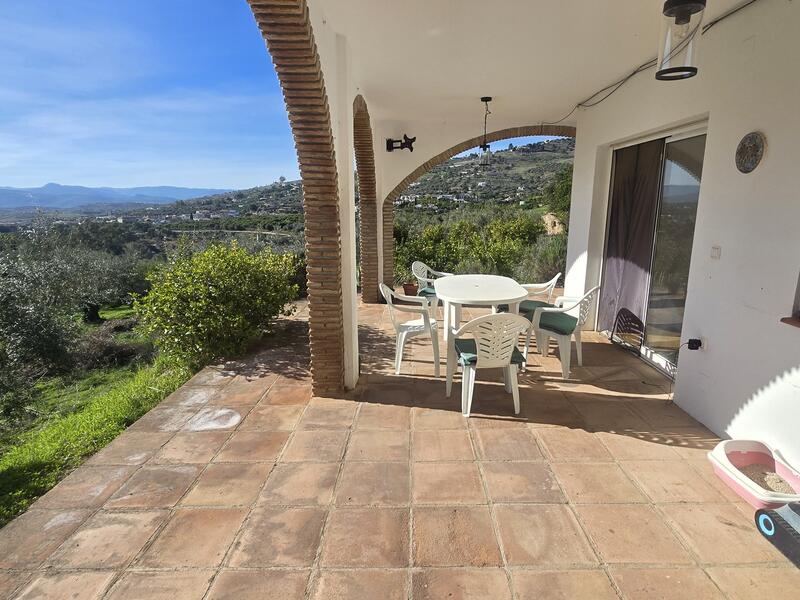 5 bedroom Villa for sale