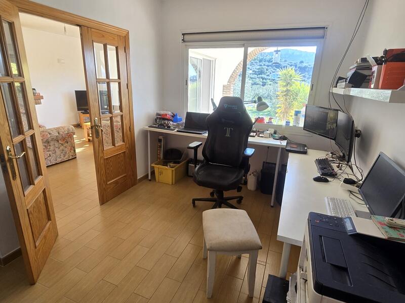 5 bedroom Villa for sale