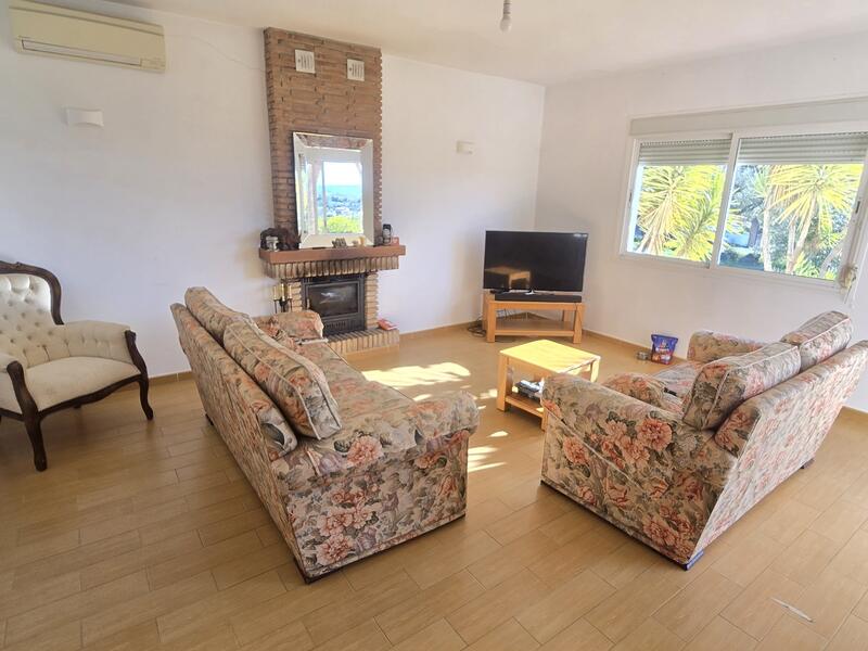 5 bedroom Villa for sale