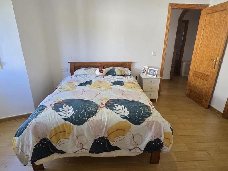 5 bedroom Villa for sale