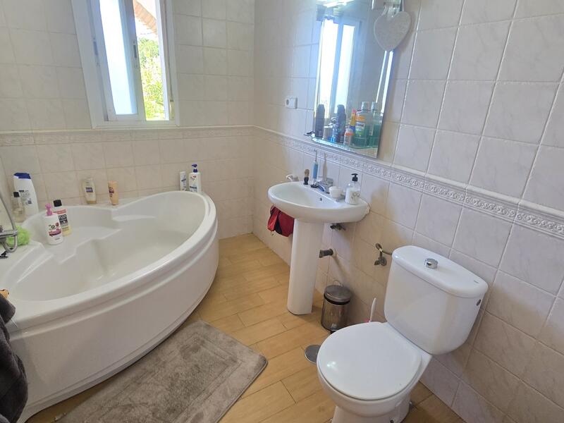 5 bedroom Villa for sale