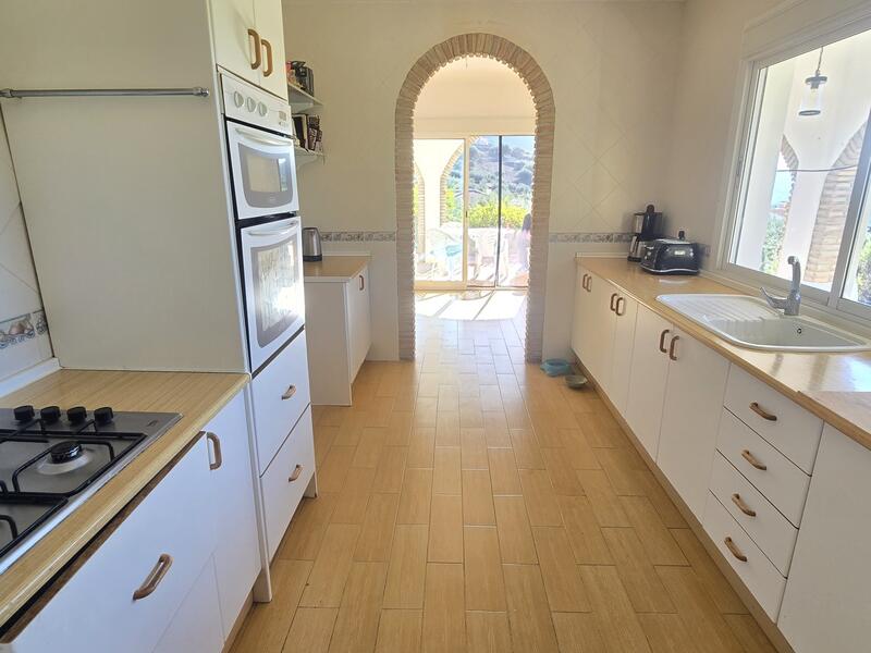 5 bedroom Villa for sale