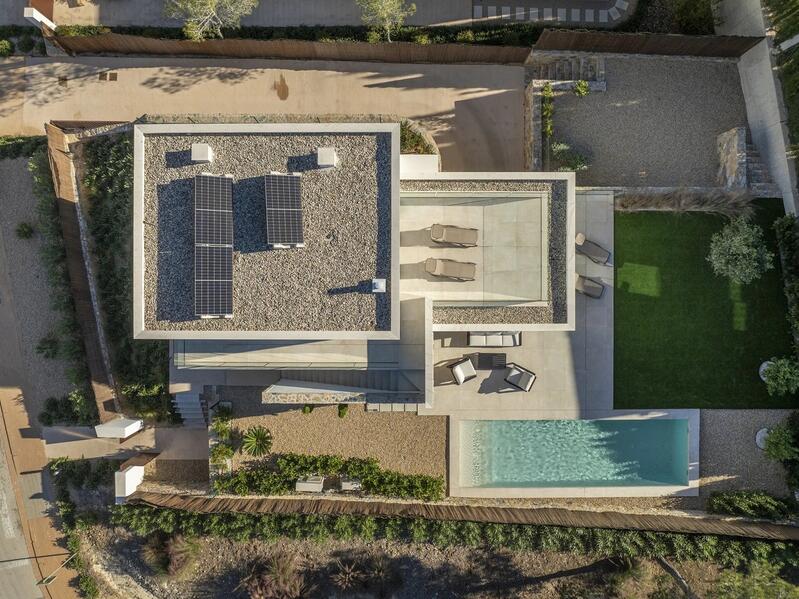 Villa en venta en Las Colinas Golf, Alicante