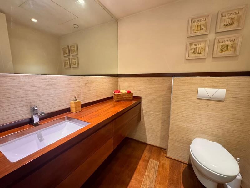 4 спальная комната квартира продается