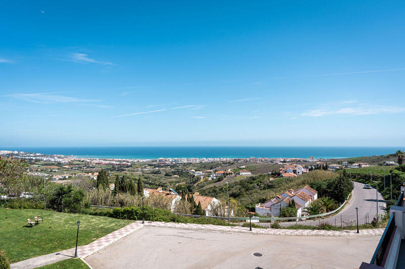 3 bedroom Townhouse for sale