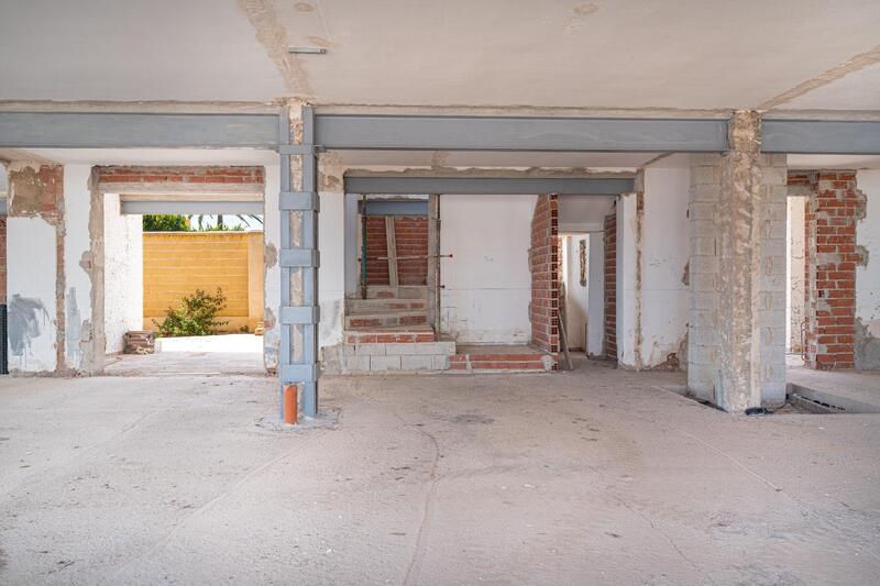 8 sovrum Villa till salu