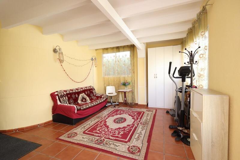 4 спальная комната вилла продается