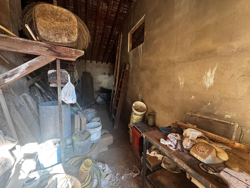 6 bedroom Villa for sale