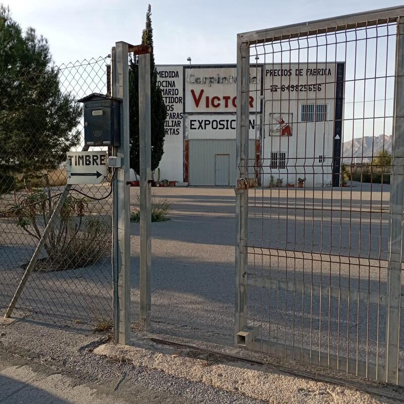 1 Cuarto Local Comercial en venta 1 Cuarto Local Comercial en venta
