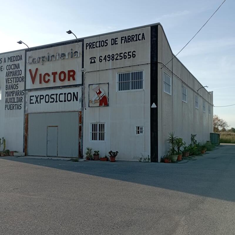 1 Cuarto Local Comercial en venta 1 Cuarto Local Comercial en venta