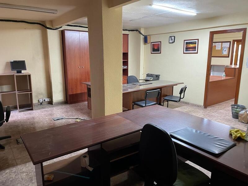 3 bedroom Commercial Property for sale