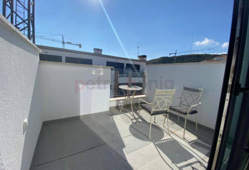 3 slaapkamer Gezinswoning Te koop