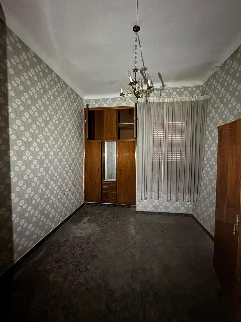 7 soveværelse Byhus til salg