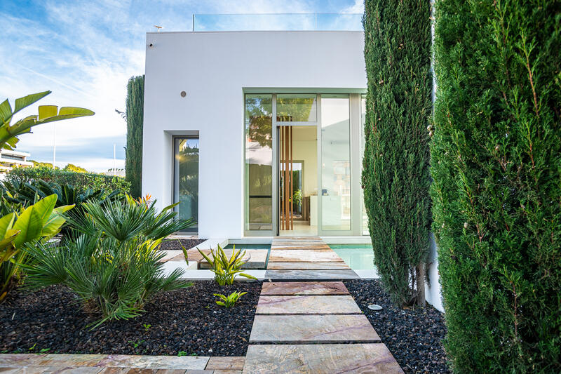 4 soverom Villa til salgs 4 soverom Villa til salgs