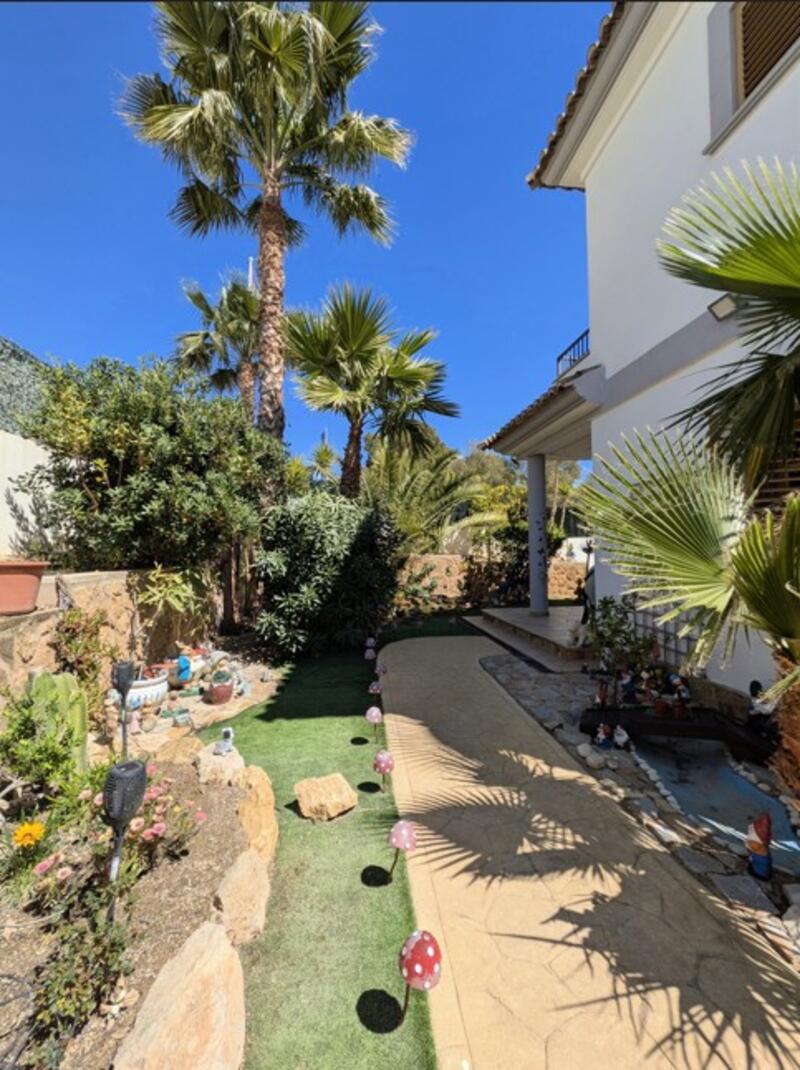 3 спальная комната вилла продается 3 спальная комната вилла продается