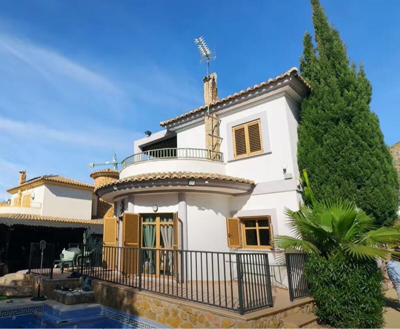 3 спальная комната вилла продается 3 спальная комната вилла продается