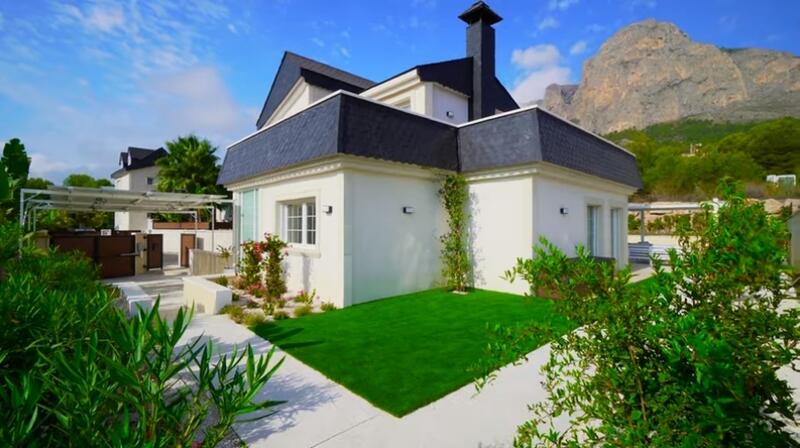 Villa til salgs i Polop, Alicante