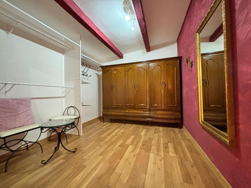 5 bedroom Villa for sale