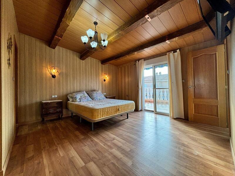 5 bedroom Villa for sale