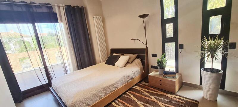 4 bedroom Villa for sale